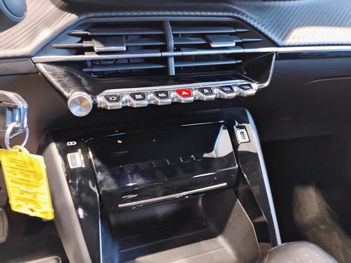 Peugeot 2008 PureTech 100 S&S BVM6 Allure