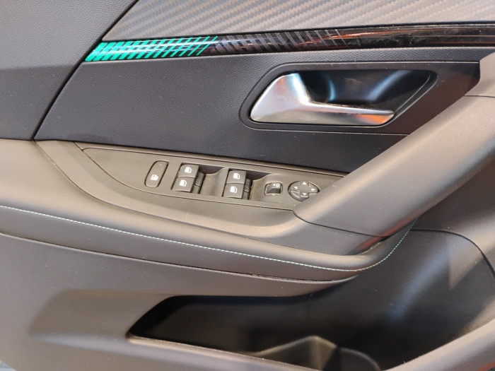Peugeot 2008 PureTech 100 S&S BVM6 Allure