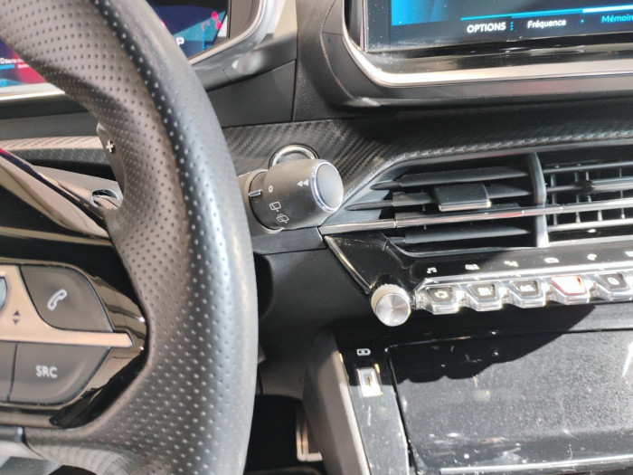 Peugeot 208 PureTech 100 S&S EAT8 GT