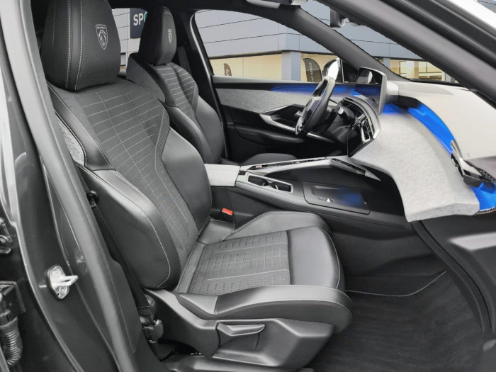 Peugeot 3008 Hybrid 136 e-DCS6 GT