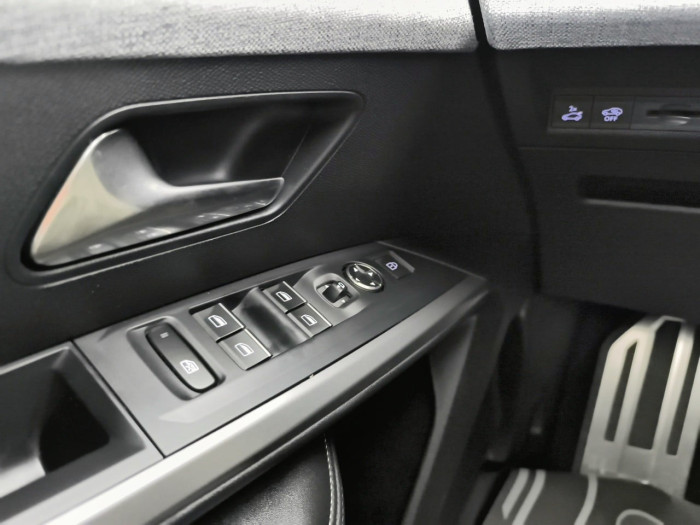 Peugeot 3008 Hybrid 136 e-DCS6 GT