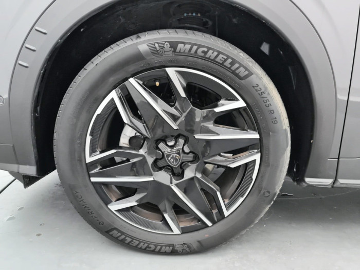 Peugeot 3008 Hybrid 136 e-DCS6 GT