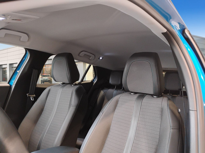 Peugeot 2008 BlueHDi 130 S&S EAT8 Allure