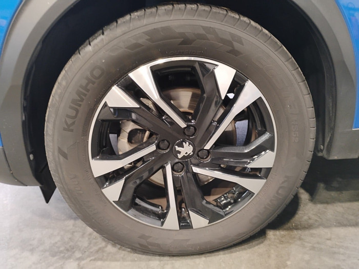 Peugeot 2008 BlueHDi 130 S&S EAT8 Allure