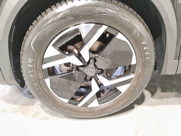Peugeot 2008 PureTech 100 S&S BVM6 Allure
