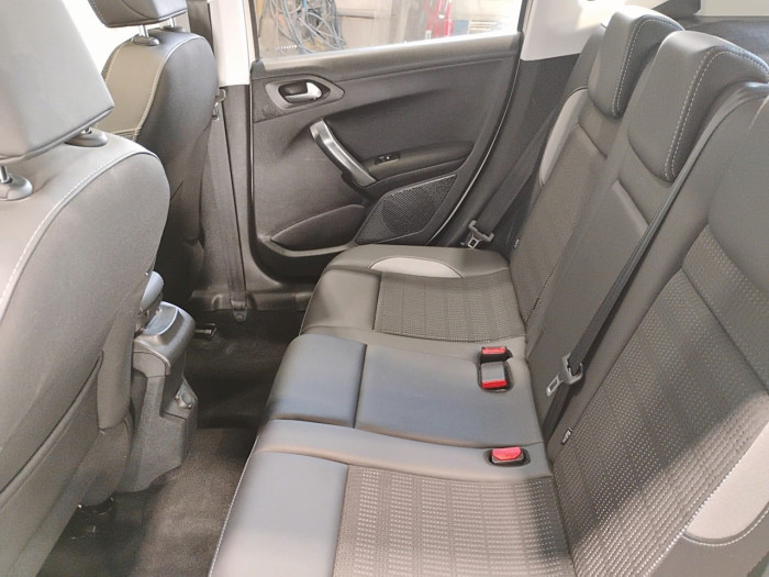Peugeot 2008 PureTech 110ch S&S EAT6 Allure