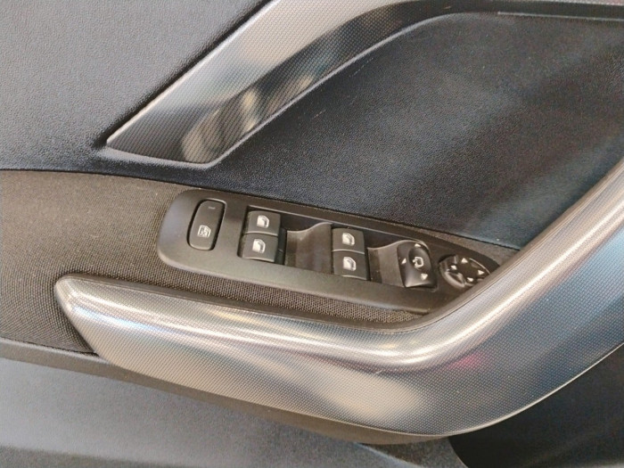 Peugeot 2008 PureTech 110ch S&S EAT6 Allure