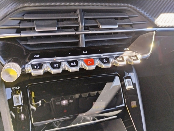 Peugeot 2008 PureTech 100 S&S BVM6 Allure
