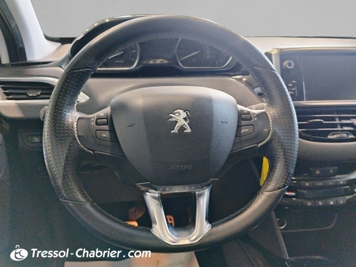 Peugeot 2008 1.2 PureTech 110ch S&S BVM5 Crossway