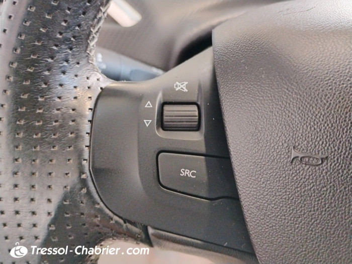 Peugeot 2008 1.2 PureTech 110ch S&S BVM5 Crossway