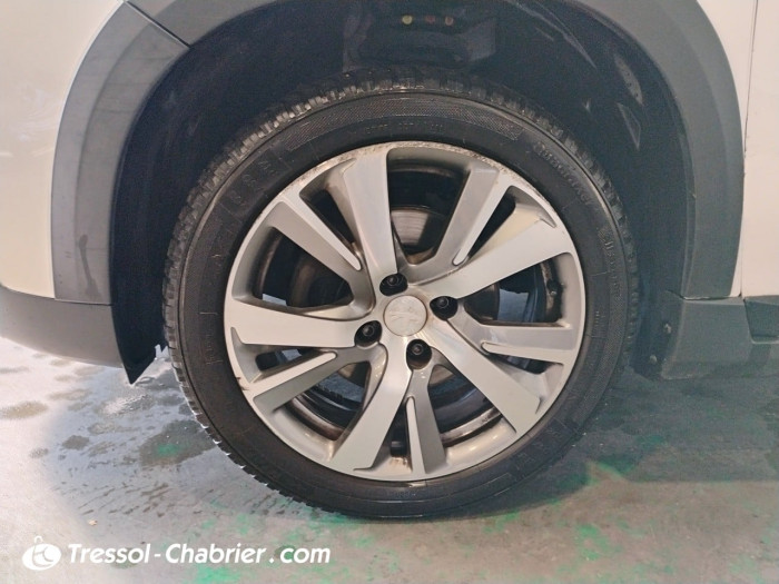 Peugeot 2008 1.2 PureTech 110ch S&S BVM5 Crossway