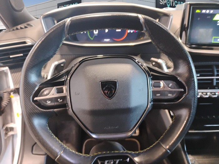 Peugeot 2008 PureTech 130 S&S EAT8 GT