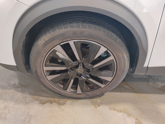 Peugeot 2008 PureTech 130 S&S EAT8 GT