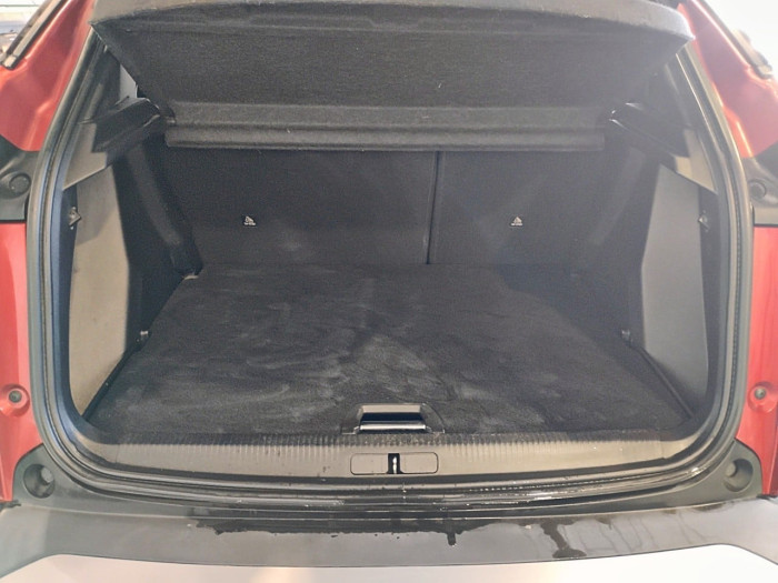 Peugeot 2008 PureTech 130 S&S EAT8 GT