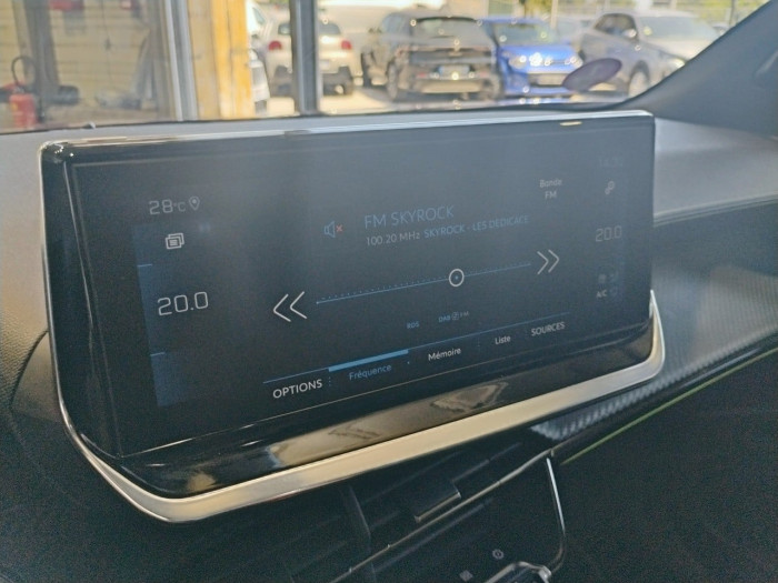 Peugeot 2008 PureTech 130 S&S EAT8 GT
