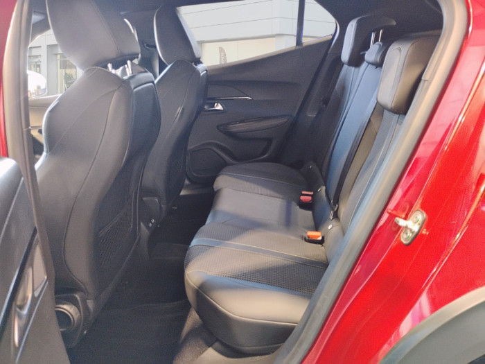 Peugeot 2008 PureTech 130 S&S EAT8 GT