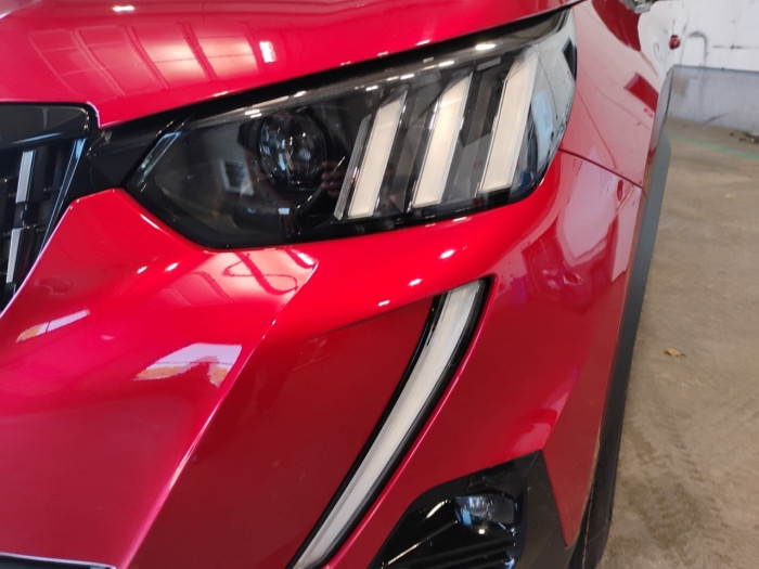 Peugeot 2008 PureTech 130 S&S EAT8 GT