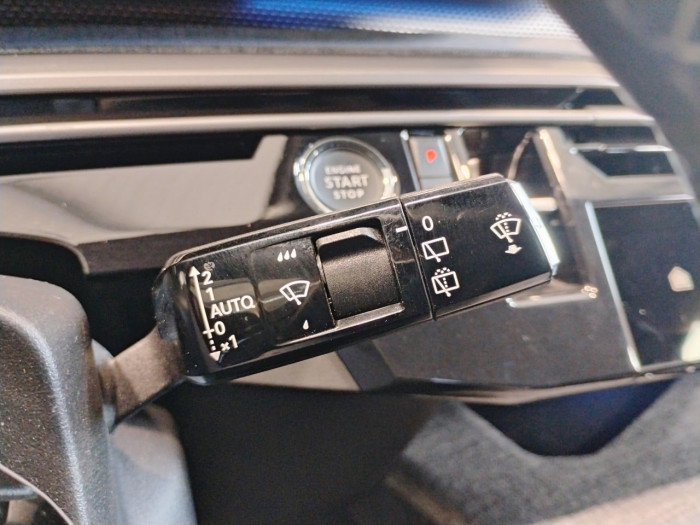 Peugeot 5008 Hybrid 145 ch e-DCS6 GT