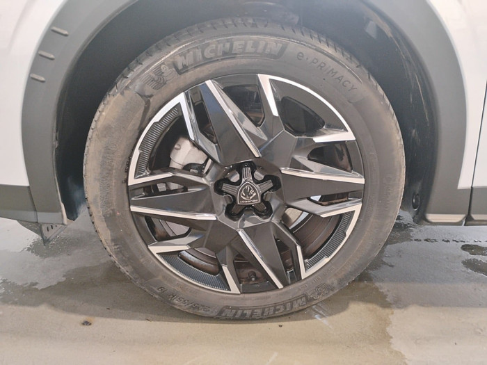 Peugeot 5008 Hybrid 145 ch e-DCS6 GT