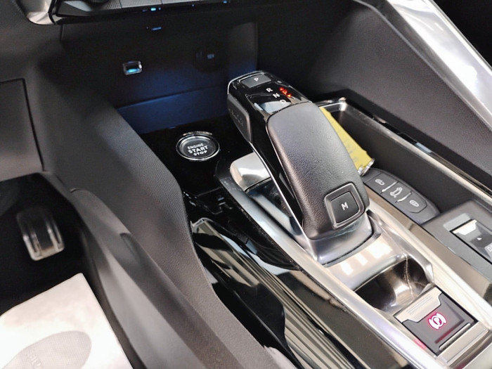 Peugeot 5008 PureTech 130ch S&S EAT8 Roadtrip