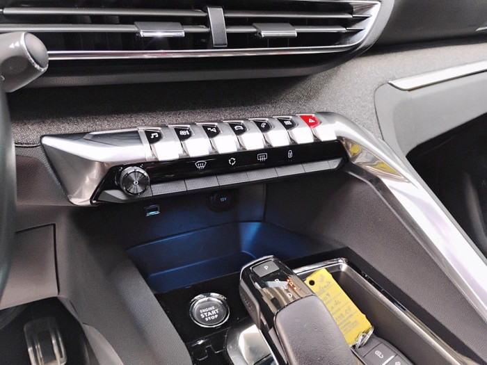 Peugeot 5008 PureTech 130ch S&S EAT8 Roadtrip