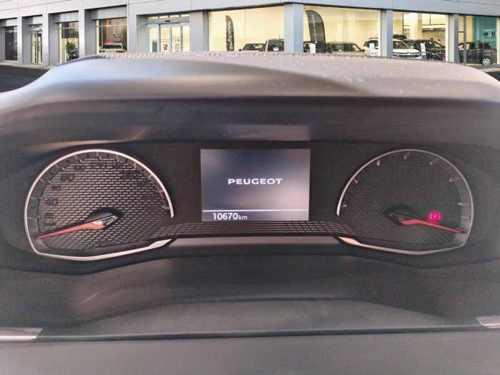 Peugeot 208 PureTech 100 S&S BVM6 Allure