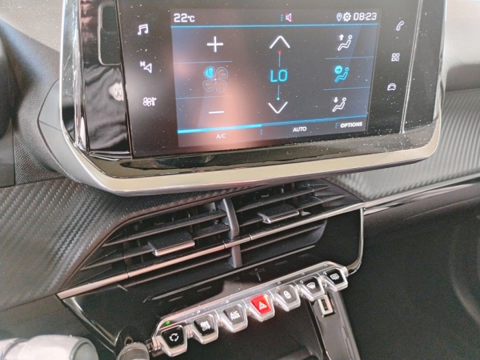 Peugeot 208 PureTech 100 S&S BVM6 Allure