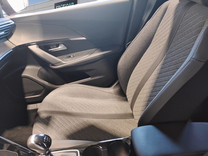 Peugeot 2008 PureTech 100 S&S BVM6 Allure