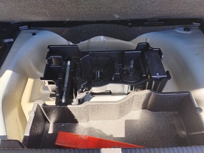 Peugeot 2008 PureTech 130 S&S EAT8 GT