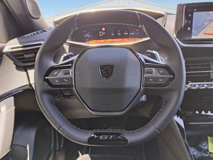 Peugeot 2008 PureTech 130 S&S EAT8 GT
