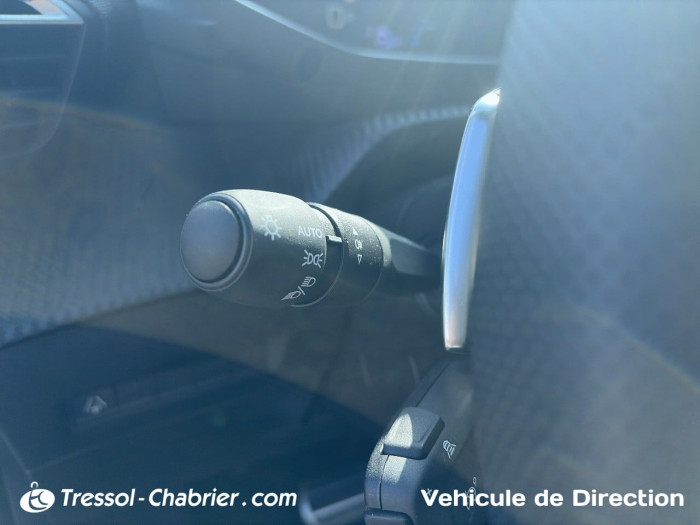 Peugeot 2008 Nouveau Hybrid 145 ch e-DCS6 GT