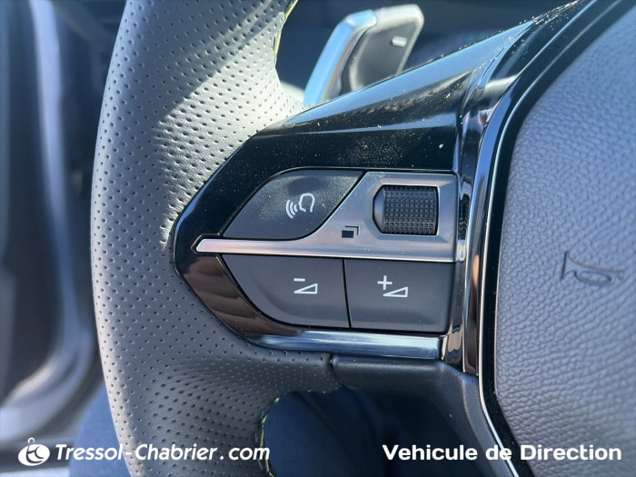 Peugeot 2008 Nouveau Hybrid 145 ch e-DCS6 GT