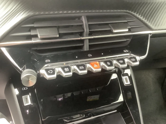 Peugeot 2008 Nouveau Hybrid 110 ch e-DCS6 Allure
