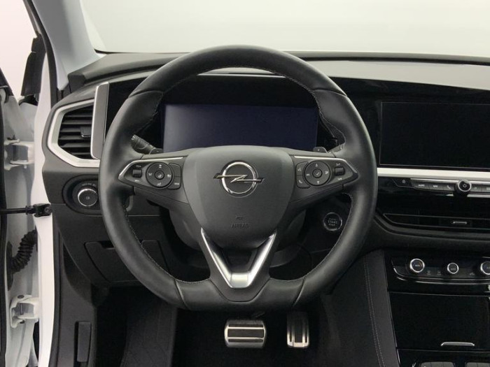 Opel GRANDLAND Hybrid 225 ch BVA8 Design & Tech