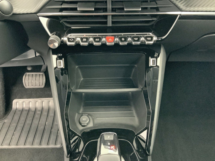 Peugeot 208 BUSINESS R ELECTRIQUE ELECTRIQUE 50 KWH 136 ACTIVE BUSINESS R