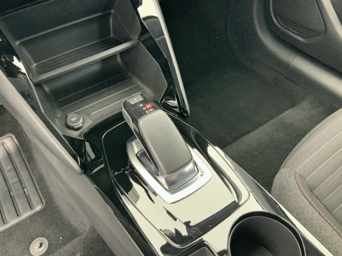 Peugeot 208 BUSINESS R ELECTRIQUE ELECTRIQUE 50 KWH 136 ACTIVE BUSINESS R