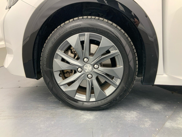 Peugeot 208 BUSINESS R ELECTRIQUE ELECTRIQUE 50 KWH 136 ACTIVE BUSINESS R