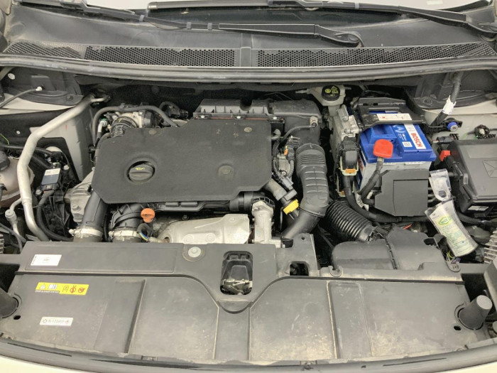 DS DS7 CROSSBACK BlueHDi 130 EAT8 Performance Line+