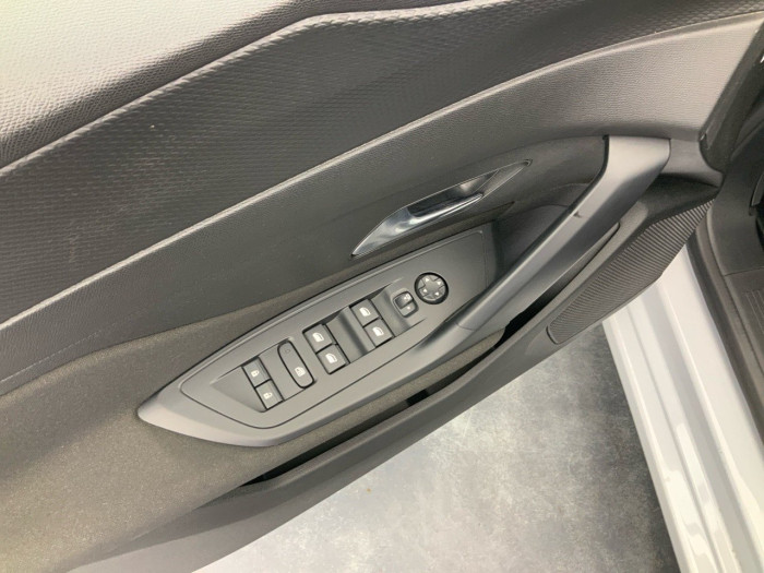 Peugeot 308 PureTech 130ch S&S BVM6 Active Pack