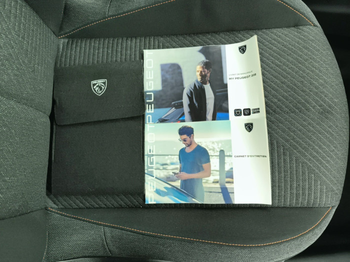 Peugeot 208 PureTech 100 S&S BVM6 Active