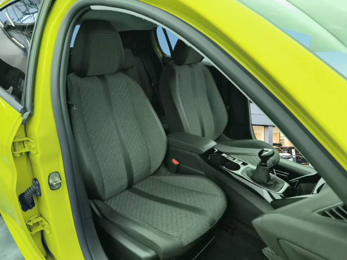 Peugeot 208 PureTech 100 S&S BVM6 Allure