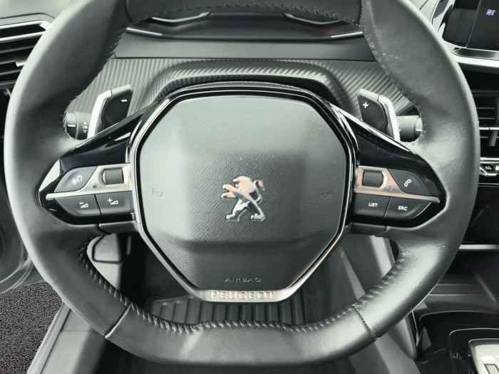 Peugeot 208 PureTech 100 S&S EAT8 Style