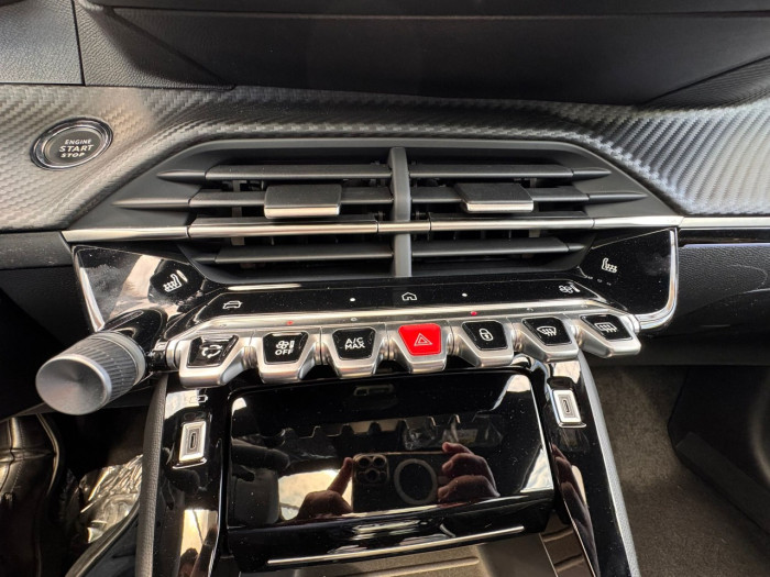 Peugeot 208 Nouvelle Hybrid 145 ch e-DCS6 GT Exclusive