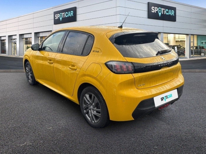 Peugeot 208 PureTech 100 S&S EAT8 Style