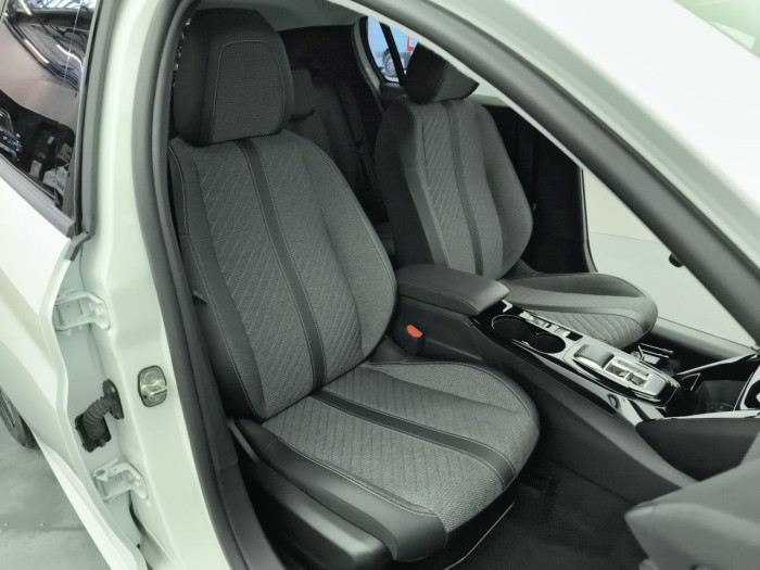 Peugeot 208 Nouvelle Hybrid 145 ch e-DCS6 Allure