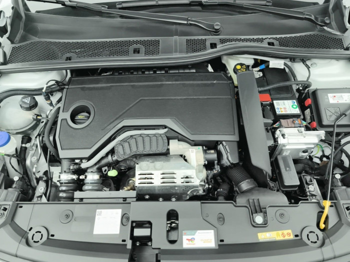 Peugeot 208 Nouvelle Hybrid 145 ch e-DCS6 Allure