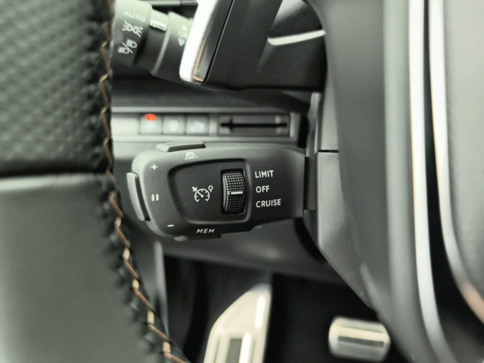 Peugeot 3008 Hybrid 136 e-DCS6 GT