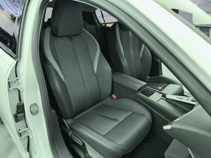 Peugeot 308 PureTech 130ch S&S EAT8 Allure Pack
