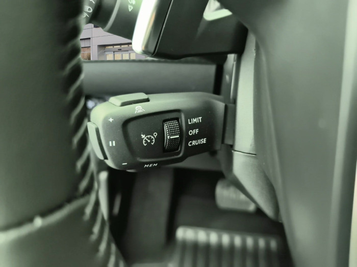 Peugeot 208 Nouvelle Hybrid 145 ch e-DCS6 Allure