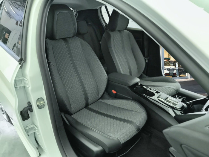 Peugeot 208 Nouvelle Hybrid 145 ch e-DCS6 Allure